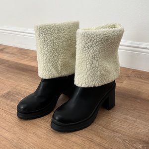 ShoeDazzle fold over Sherpa boots